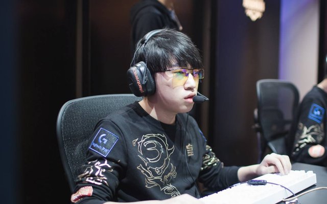 逐渐缩小与 逐渐缩小与